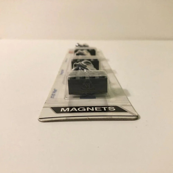 Star Wars  Lego Magnets Stormtrooper Y-wing Pilot AT-ST Driver - Picture 9 of 15